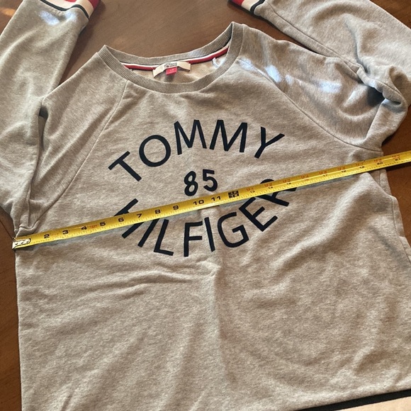 TOMMY HILFIGER Denim Sweatshirt - size womens Large - Picture 11 of 15